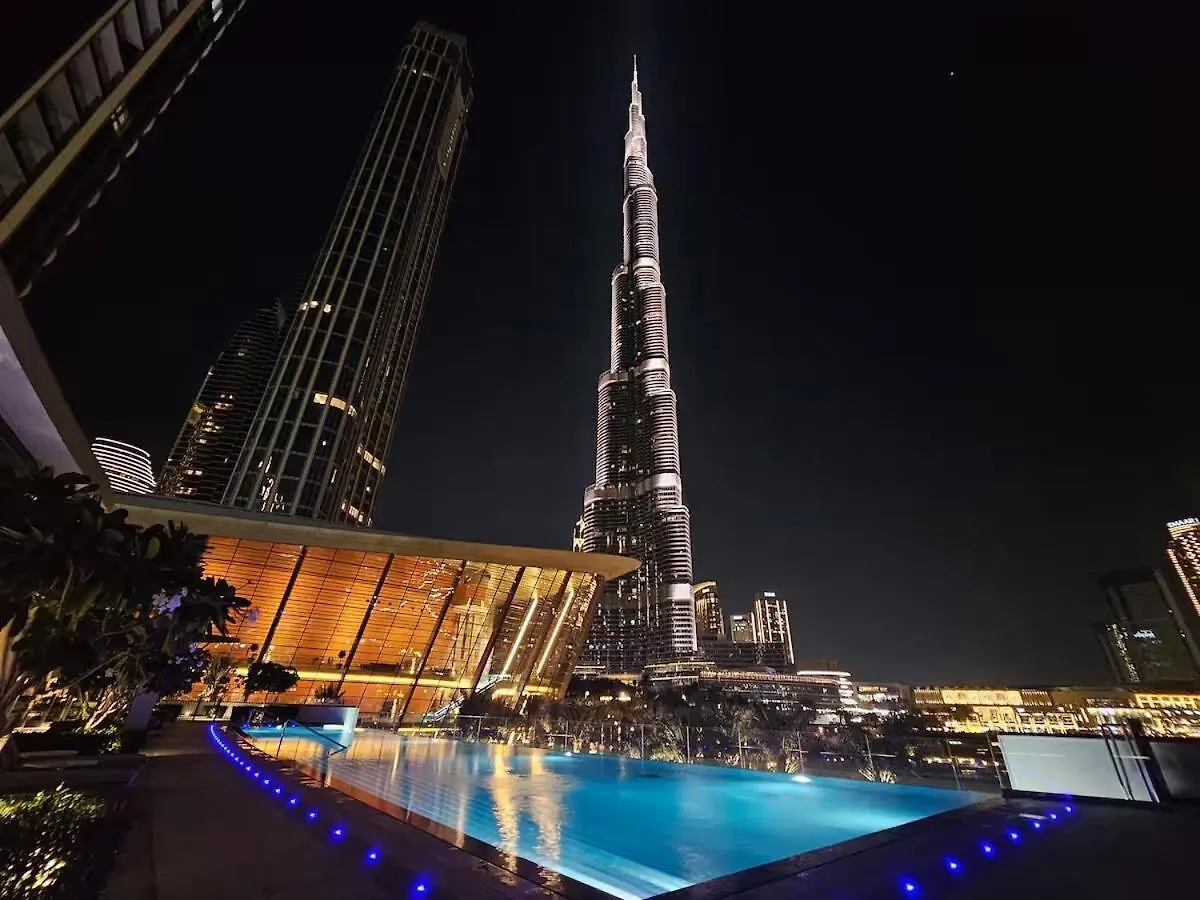 Stunning 1Br Burj View From Infinity Pool Apartment Dubai