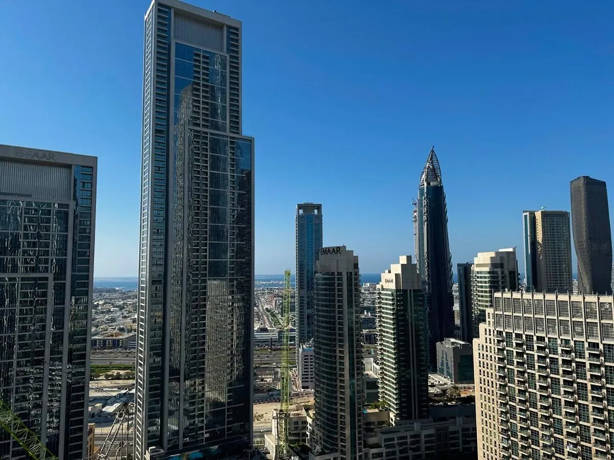Stunning 1Br Burj View From Infinity Pool Apartment Dubai