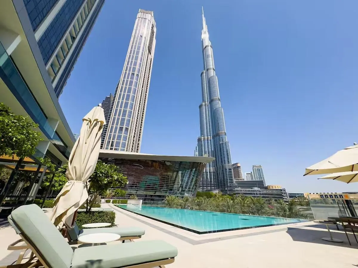 Stunning 1Br Burj View From Infinity Pool Apartment Dubai